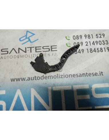 Deflettore posteriore sinistro Renault Megane 2012