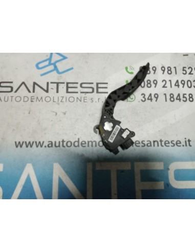 Deflettore posteriore destro Opel Zafira 2009